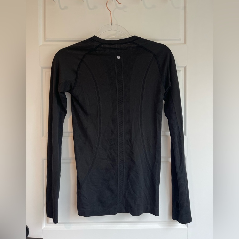 Lululemon Swiftly Tech Black Long Sleeve Top